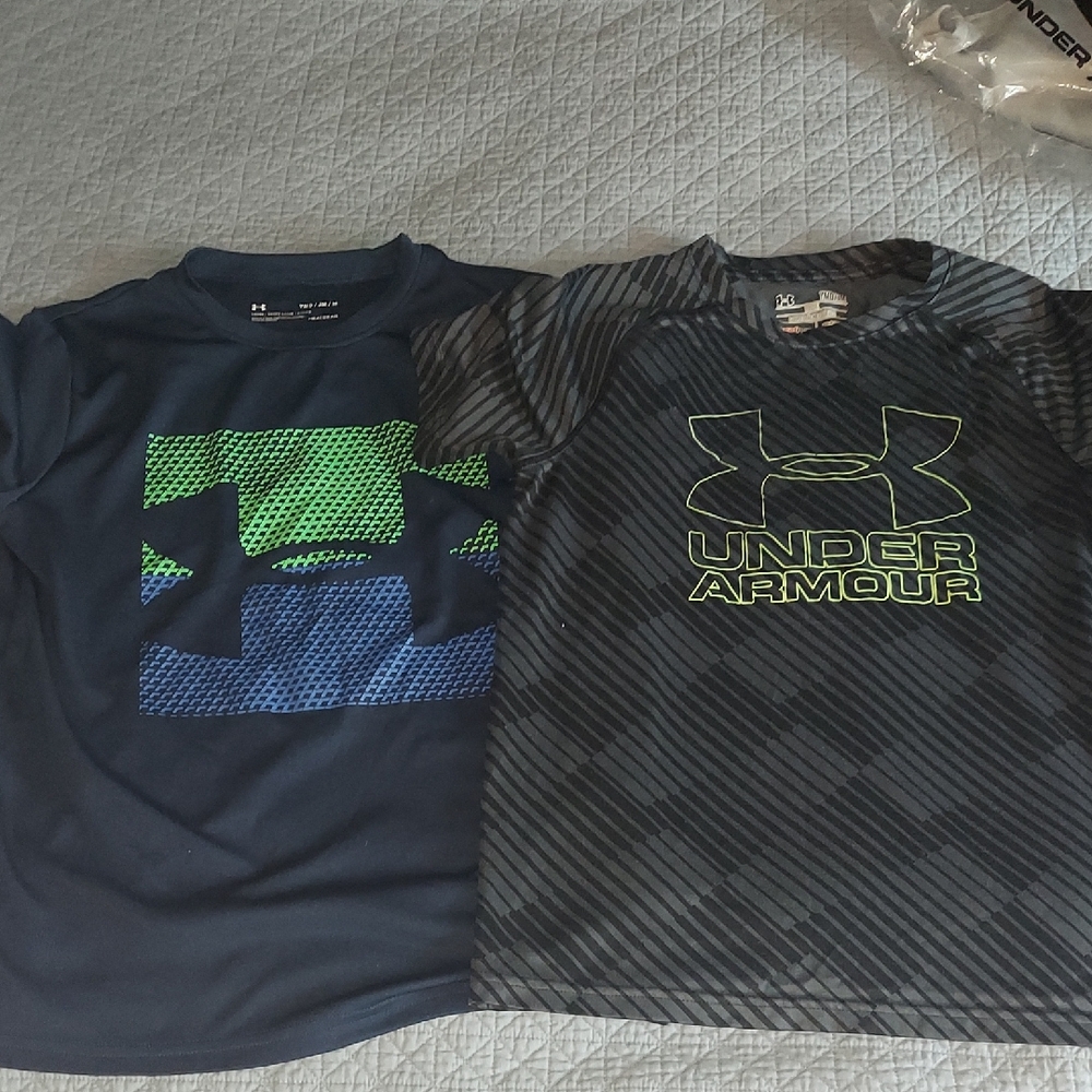 Under Armour Blue and Gray Short Sleeve Tees